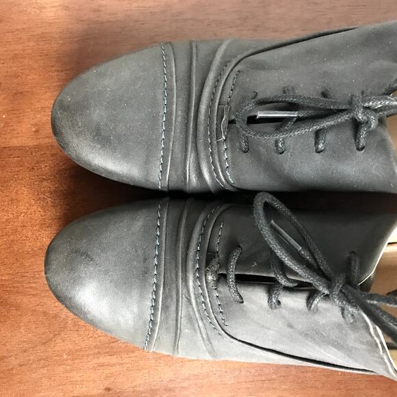 Biala Women's 38M Dark Gray Leather Lace Up Block Heeled Shoes with Pleat - Picture 4 of 10